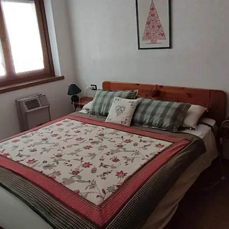 The Silent Woods Retreat - Very Close To Bormio 아파트 *